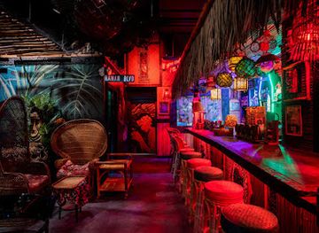 florida/gold-coast/bar/kaona-the-hidden-tiki-room
