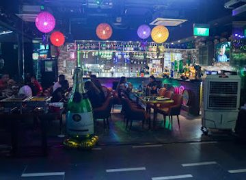 singapore/kampong-glam/bar/boss-bistro-bar-hotel-boss