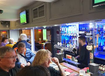 guernsey/st-peter-port/bar/the-doghouse