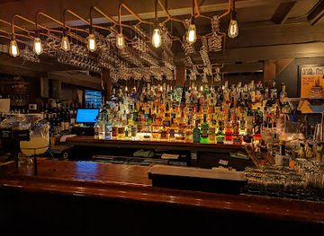vermont/orange-county/bar/deco-restaurant-bar