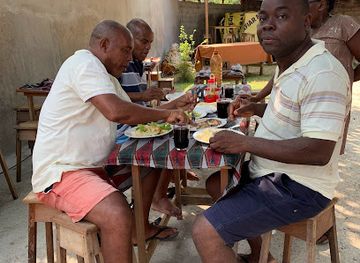 sao-tome-and-principe/cantagalo/bar/bar-do-bairro-dos-casados