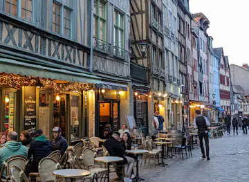 Le Trio Bar à Vin
