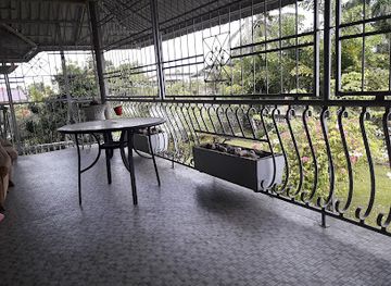 suriname/marowijne-district/bar/los-angeles-bar-restaurant