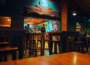 argentina/san-martin-de-los-andes/bar/clover-cerveceria
