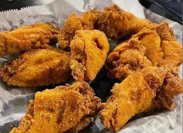 virginia/great-dismal-swamp-national-wildlife-refuge/bar/the-corner-bar-and-lounge