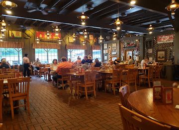 kentucky/cumberland-gap-national-historical-park/bar/cracker-barrel-old-country-store