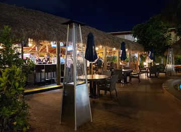 florida/naples-beach/bar/harold-s-place-chickee-bar-and-grill