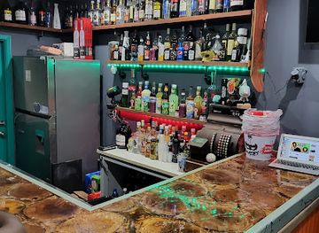 grenada/saint-andrew/bar/50-shades-bar