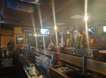 indiana/central-indiana/bar/coaches-tavern