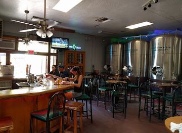 arizona/sedona/bar/oak-creek-brewery