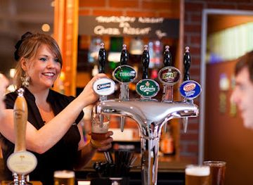 jersey/saint-mary/bar/st-mary-s-pub-dining