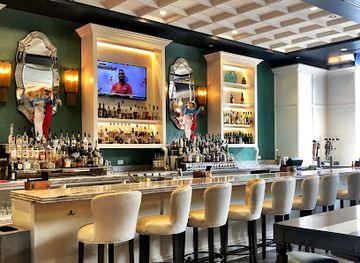 maryland/baltimore/mount-vernon/bar/poets-modern-cocktails-eats