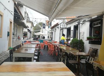 portugal/cascais/bar/taberna-clandestina-cascais