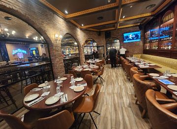 israel/modi-in/bar/patrick-s