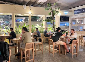 malaysia/central-region/bar/the-rabbit-hole