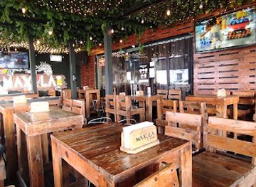dominican-republic/santo-domingo-metropolitan-area/bar/maxula-bar-grill