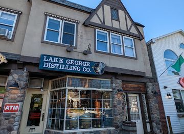 new-york/lake-george/bar/lake-george-distilling-co