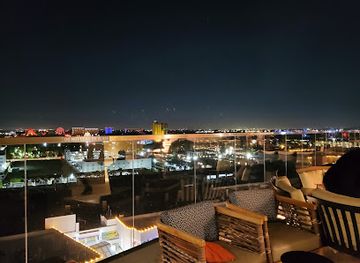 california/anaheim/anaheim-gardenwalk/bar/parkestry-rooftop-bar-lounge