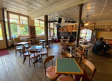 west-virginia/seneca-rocks/bar/purple-fiddle