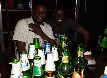 nigeria/iita-forest-reserve/bar/pete-s-bar