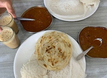 india/munnar/bar/rapheek-restaurant