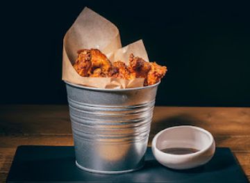 bolivia/cochabamba/quillacollo/bar/quillayork-restobar