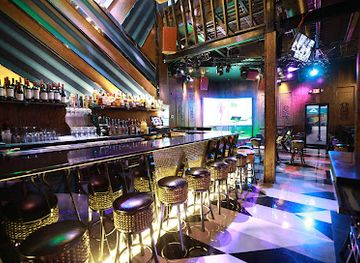 missouri/st-louis/the-loop/bar/the-w-karaoke-lounge