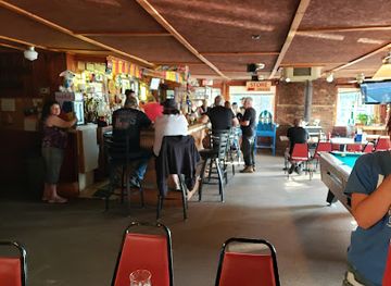 michigan/southwest-michigan/bar/scenic-riverwood-bar