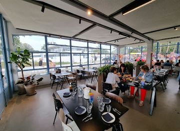 netherlands/gooi/bar/brasserie-zonnestraal