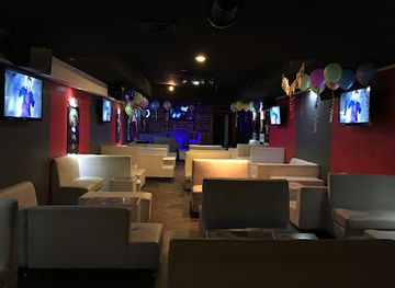 colombia/cali/granada/bar/aca-entre-nos-bar