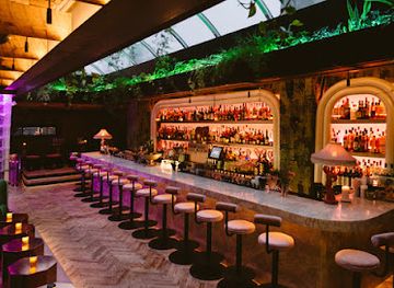 canada/montreal/bar/milky-way-cocktail-bar