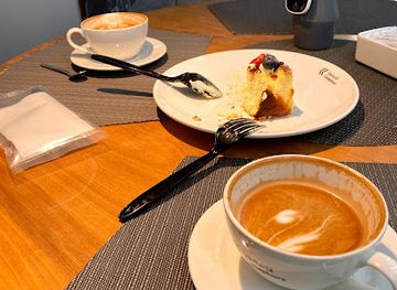 saudi-arabia/tabuk-mountains/bar/canephora