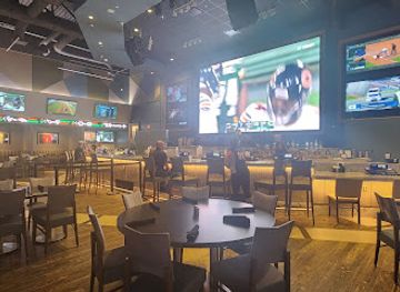 kentucky/northern-kentucky/bar/churchill-s-bourbon-brew-bar-grille-at-turfway-park-racing-and-gaming