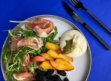 armenia/sisian-petroglyphs/bar/rooftop-official