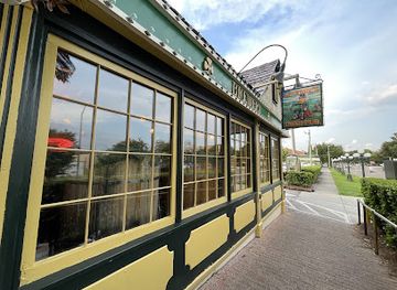 florida/pensacola/bar/mcguire-s-irish-pub