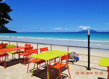 seychelles/silhouette-island/bar/ocean-deck-bar