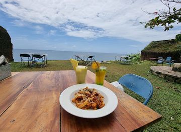 india/varkala/bar/cafe-trip-is-life