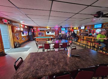 new-york/north-country/bar/crossroads-tavern