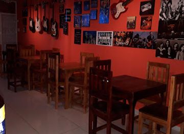 colombia/ciudad-perdida/bar/la-luna-rock-bar