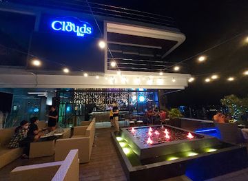 philippines/angeles-city/bar/the-clouds-bar