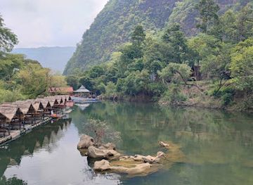 laos/khammouane-limestone-forest/bar/thafalang
