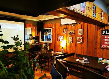 hungary/alfold-great-hungarian-plain/bar/autos-pub