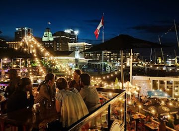 canada/halifax/halifax-waterfront/bar/the-bg-halifax-beer-garden