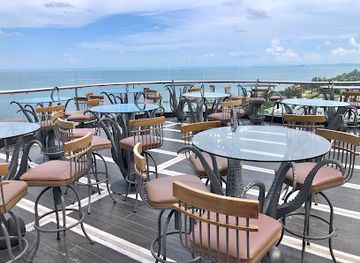 vietnam/mekong-delta/bar/ink-360-rooftop-bar