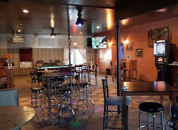 iowa/driftless-area/bar/knuckleheads-bar-grill-in-badger