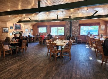 michigan/tahquamenon-falls-state-park/bar/the-inn