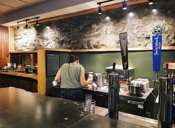 Arrowhead Lodge