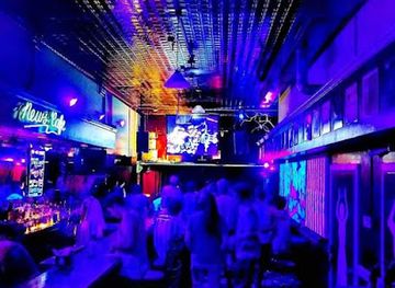 rhode-island/blackstone-river-bikeway/bar/news-cafe