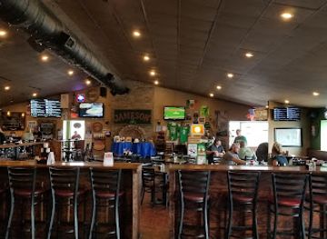 missouri/mark-twain-national-forest/bar/shamrocks-pub-n-grill