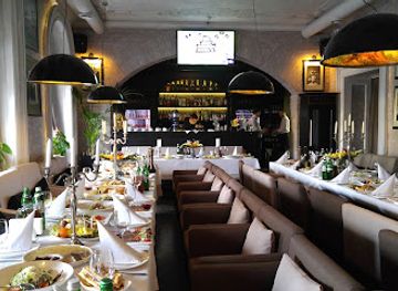 ukraine/chernivtsi/old-town/bar/dibocca